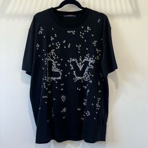 Louis Vuitton Virgil created embroidery LV T-shirt. Worn once in a music video.